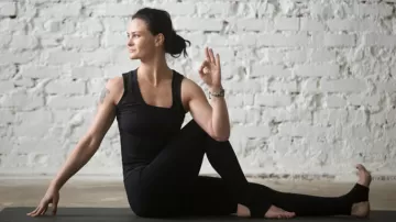 Learn How to Perform Vakrasana (Twisted Pose)?