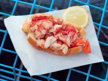 Introducing Lobstah On A Roll - A Delicious New Seafood Restaurant In Town!